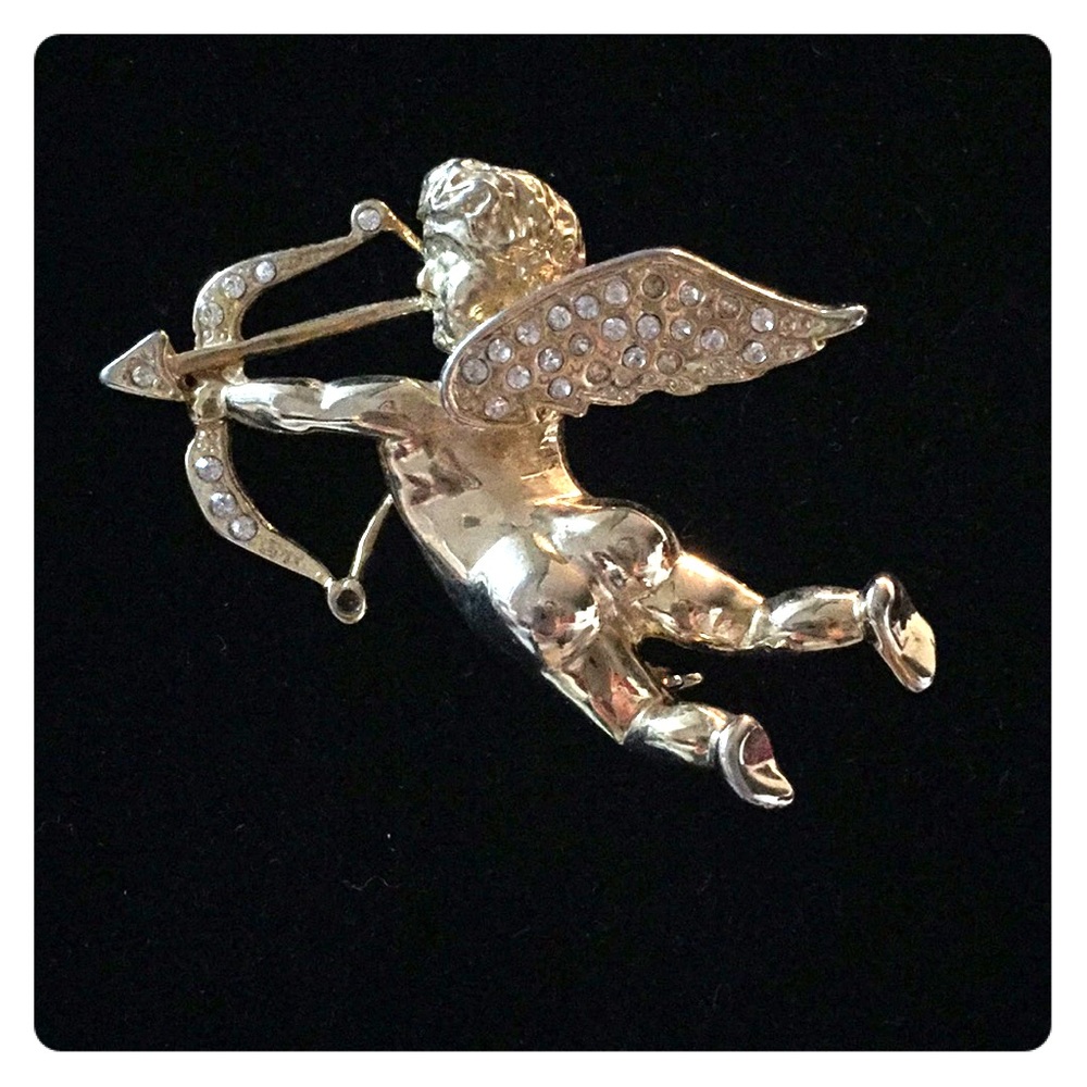 Cupid Lend me Your Brooch